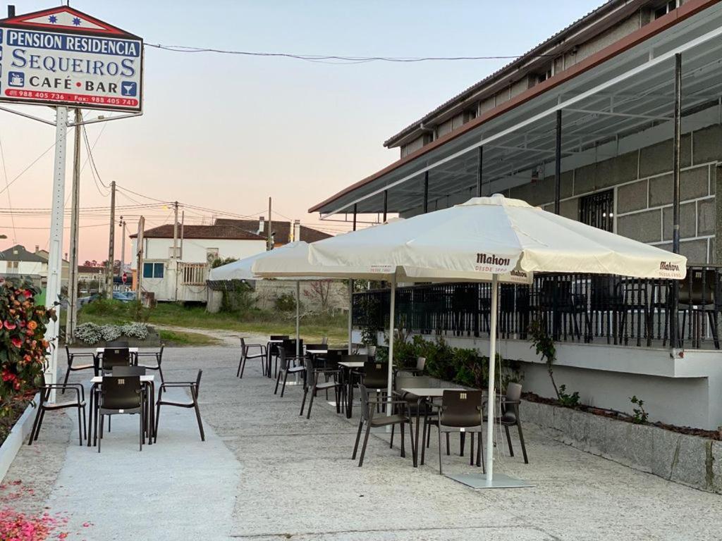 Hostal Sequeiros San Ciprián de Viñas المظهر الخارجي الصورة