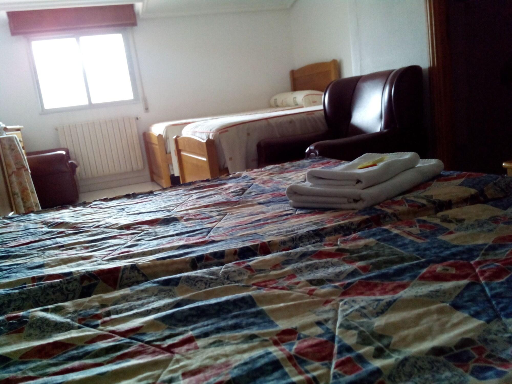 Hostal Sequeiros San Ciprián de Viñas المظهر الخارجي الصورة