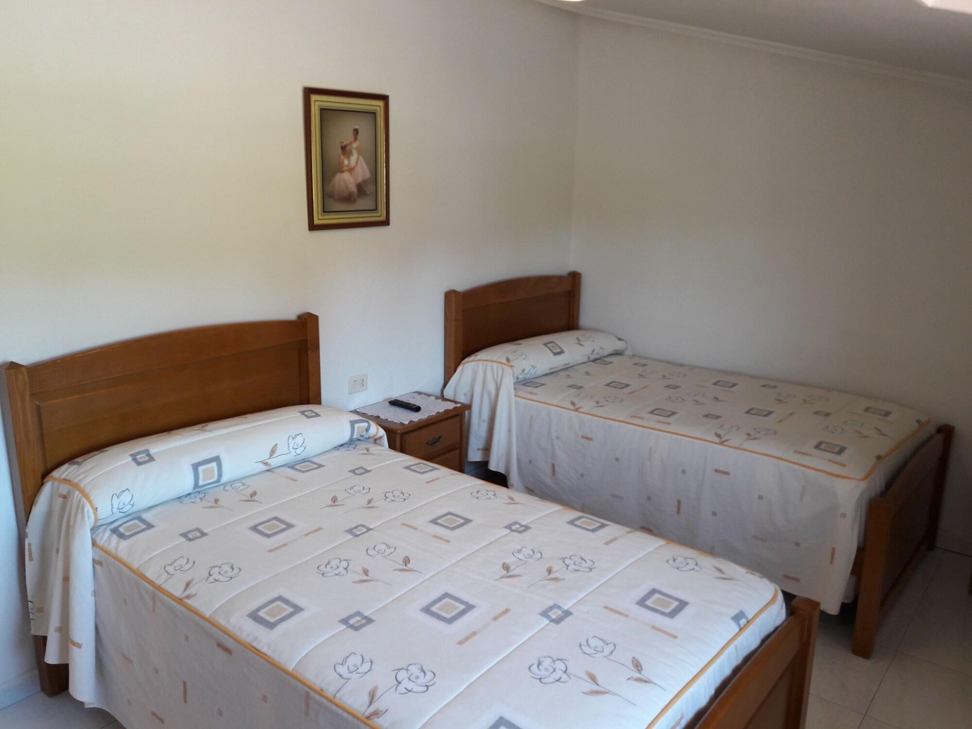 Hostal Sequeiros San Ciprián de Viñas المظهر الخارجي الصورة