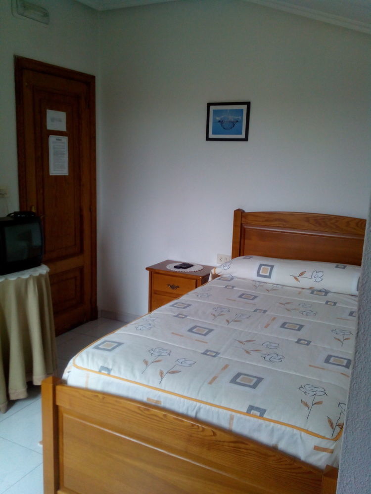 Hostal Sequeiros San Ciprián de Viñas المظهر الخارجي الصورة