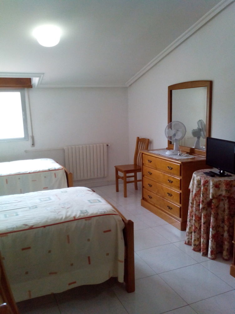 Hostal Sequeiros San Ciprián de Viñas المظهر الخارجي الصورة