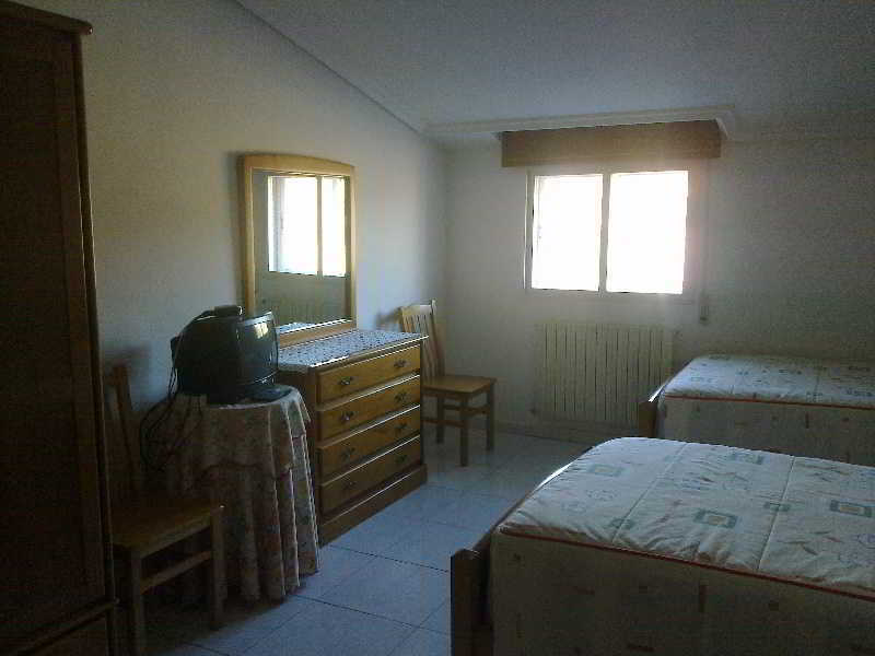 Hostal Sequeiros San Ciprián de Viñas المظهر الخارجي الصورة
